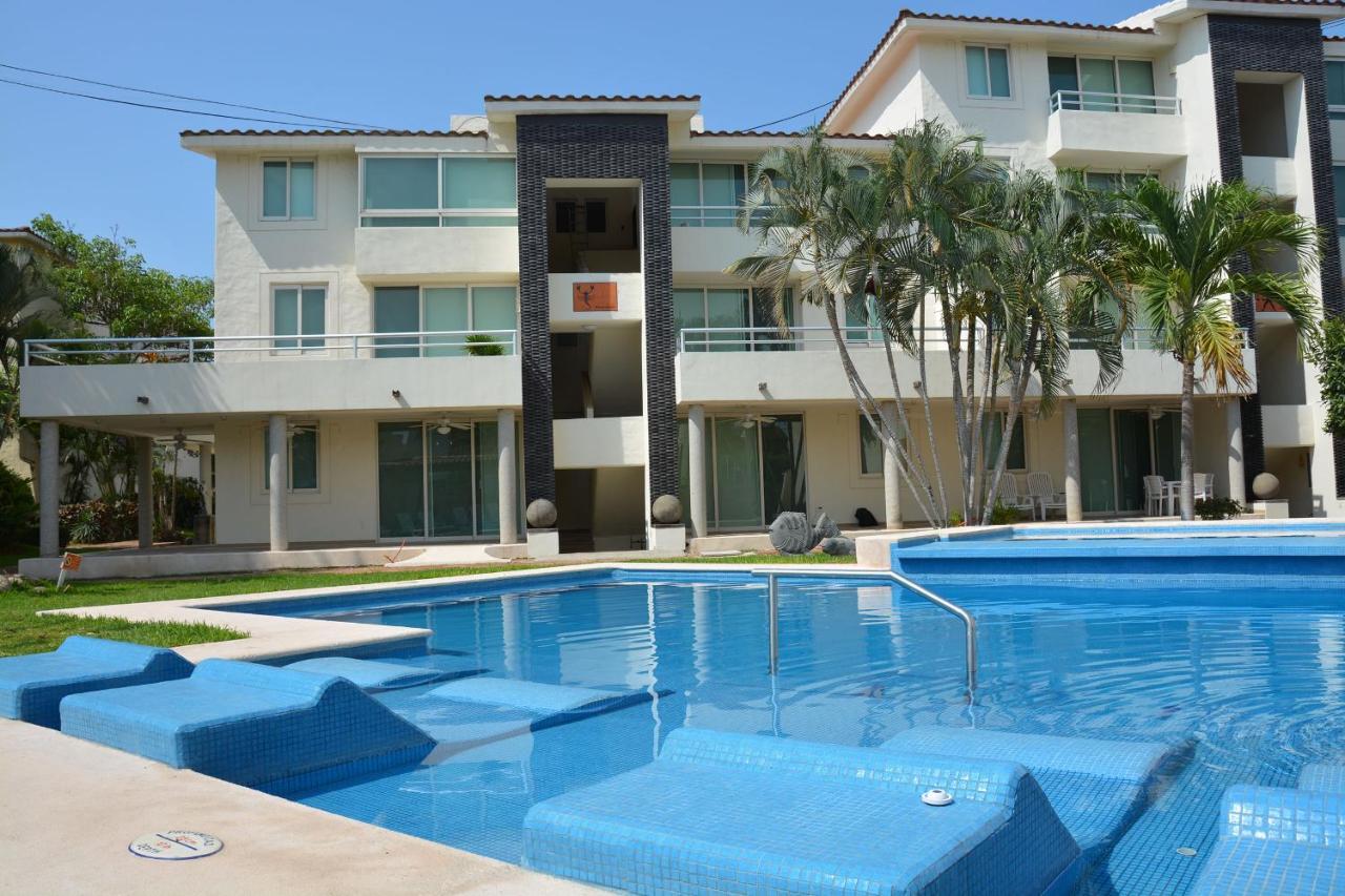 Zenharmony Suites Puerto Vallarta Exterior photo