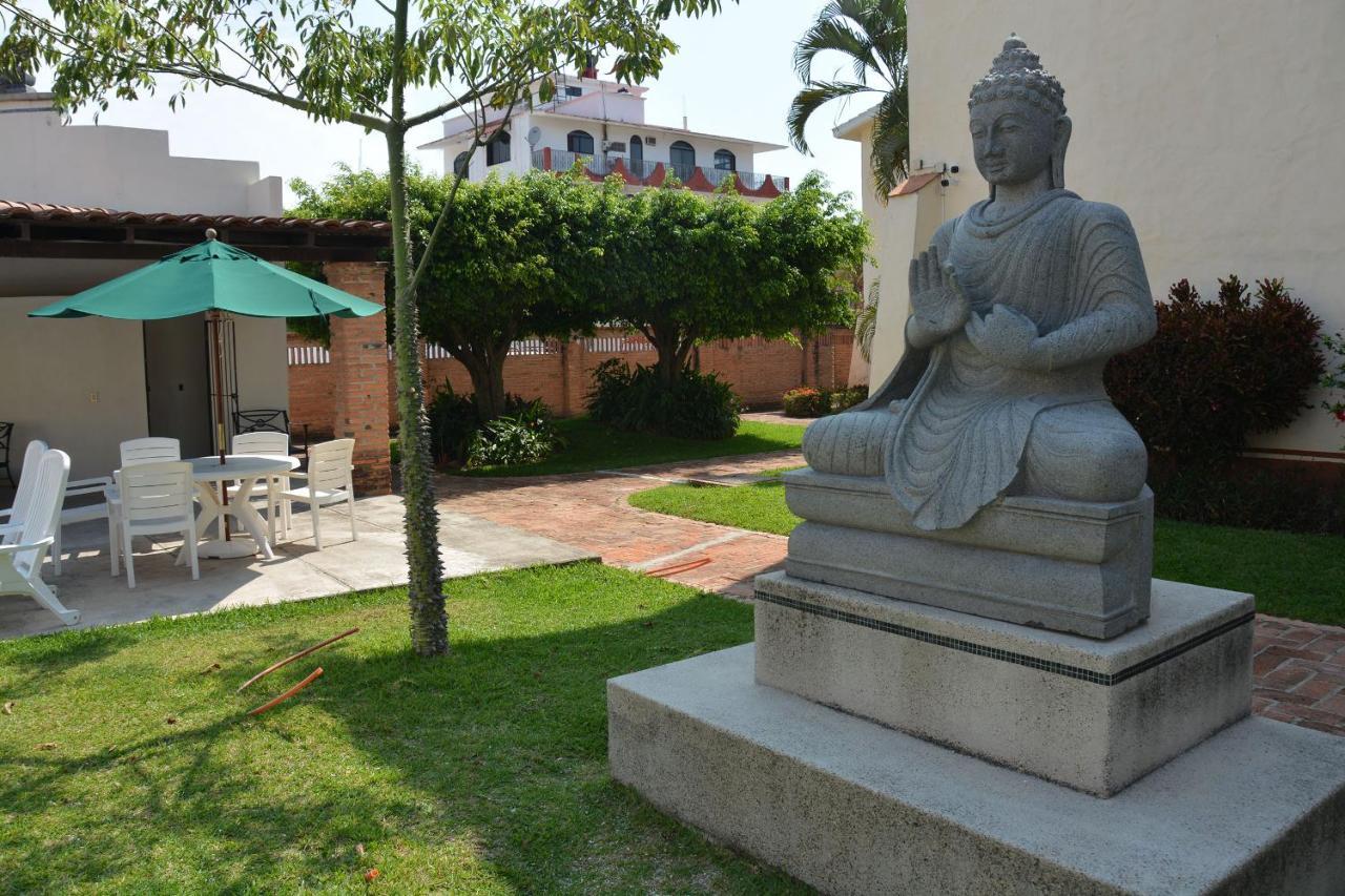 Zenharmony Suites Puerto Vallarta Exterior photo